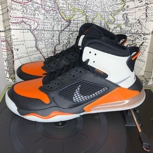 Jordan Mars 270 New in box CD7070-008